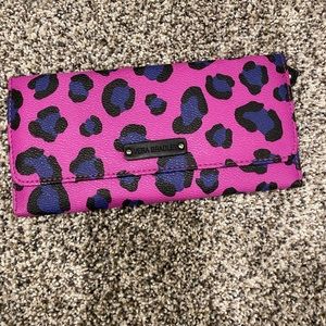 Vera Bradley magnet wallet